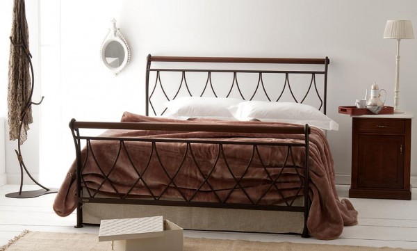 Designer Bett "Kinred", aus handgeschmiedetem Stahl, pulverbeschichtet, mit oder ohne Fußteil, in verschiedenen Größen