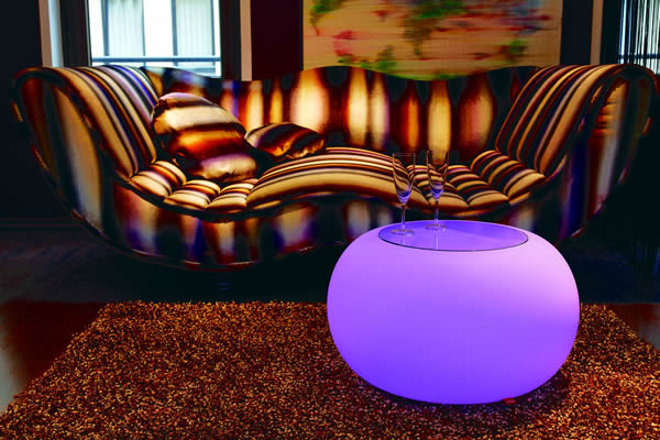 Moree Bubble, LED beleuchteter Tisch, mit Sicherheitsglasplatte, Ø 68 cm, H 41 cm, Oberfläche Ø 40 cm, Polyethylen, seidenmatt, weiß, mit E27 (230 V) Vielfarben LED, mit Fernbedienung, für Innen